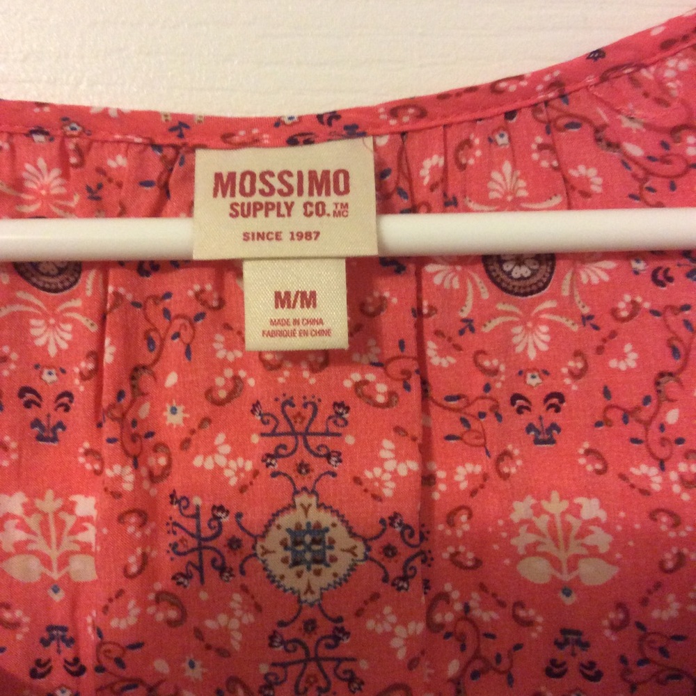 Mossimo top - Picture 2 of 3